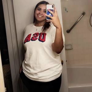 Meet your Posher, Andrea